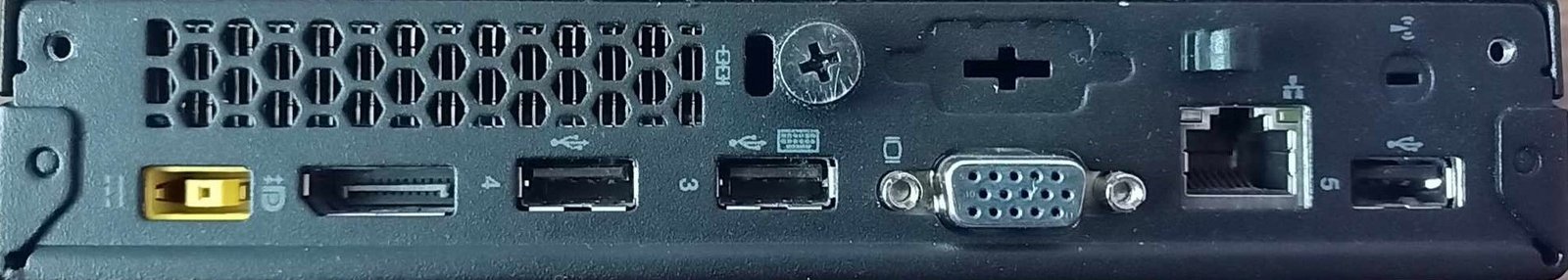 Tylni panel
